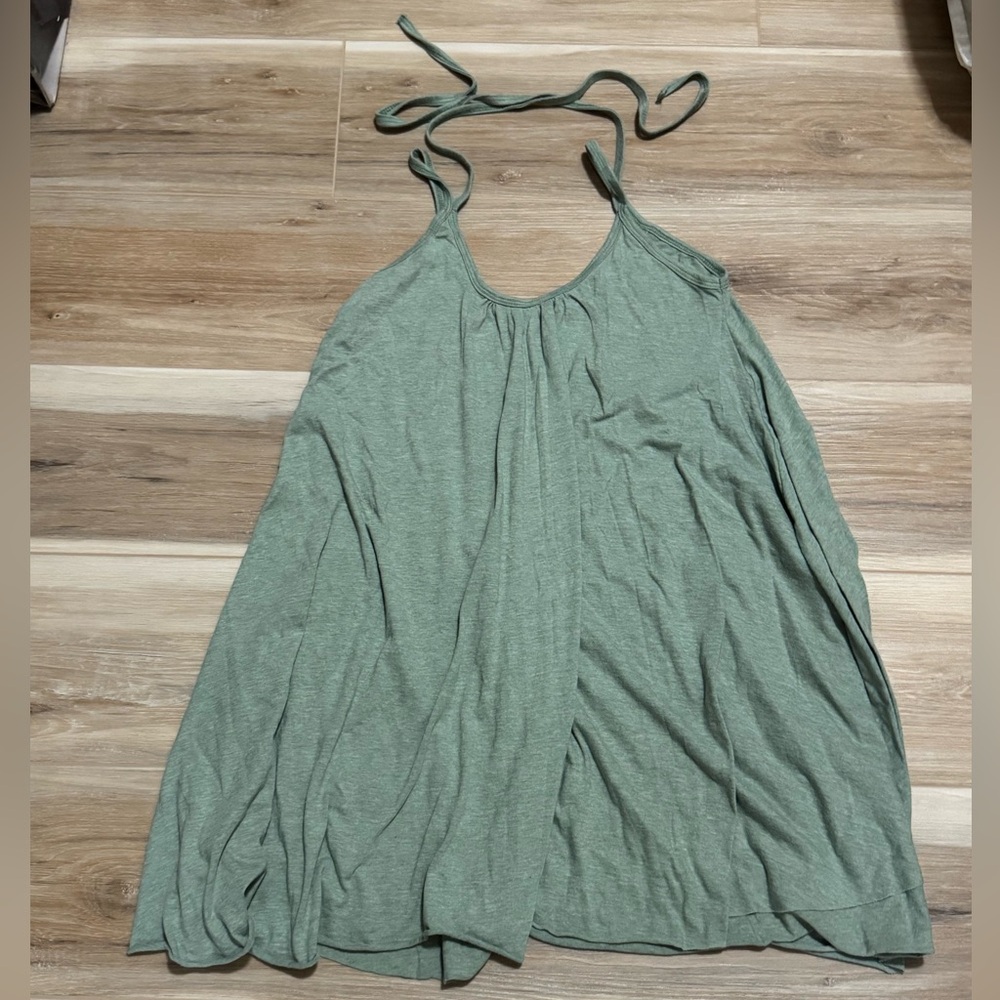 Green flowy tunic tank top